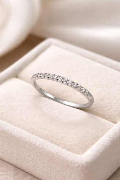 Elegant Women's Ring