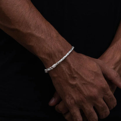 Bali White Hook Bracelet 4mm - 925 Silver