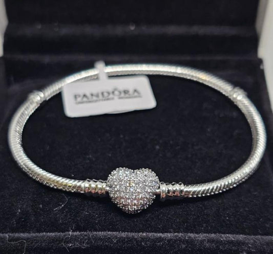 Pulseira Estilo Pandora com Fecho Coração Cravejado